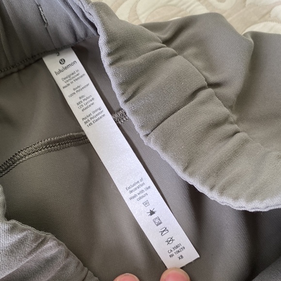 Lulu On-the-fly joggers. Sage green - Picture 5 of 7